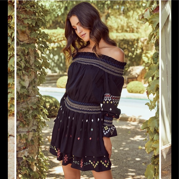 Bailando Embroidered Off The Shoulder Dress - Picture 3 of 4